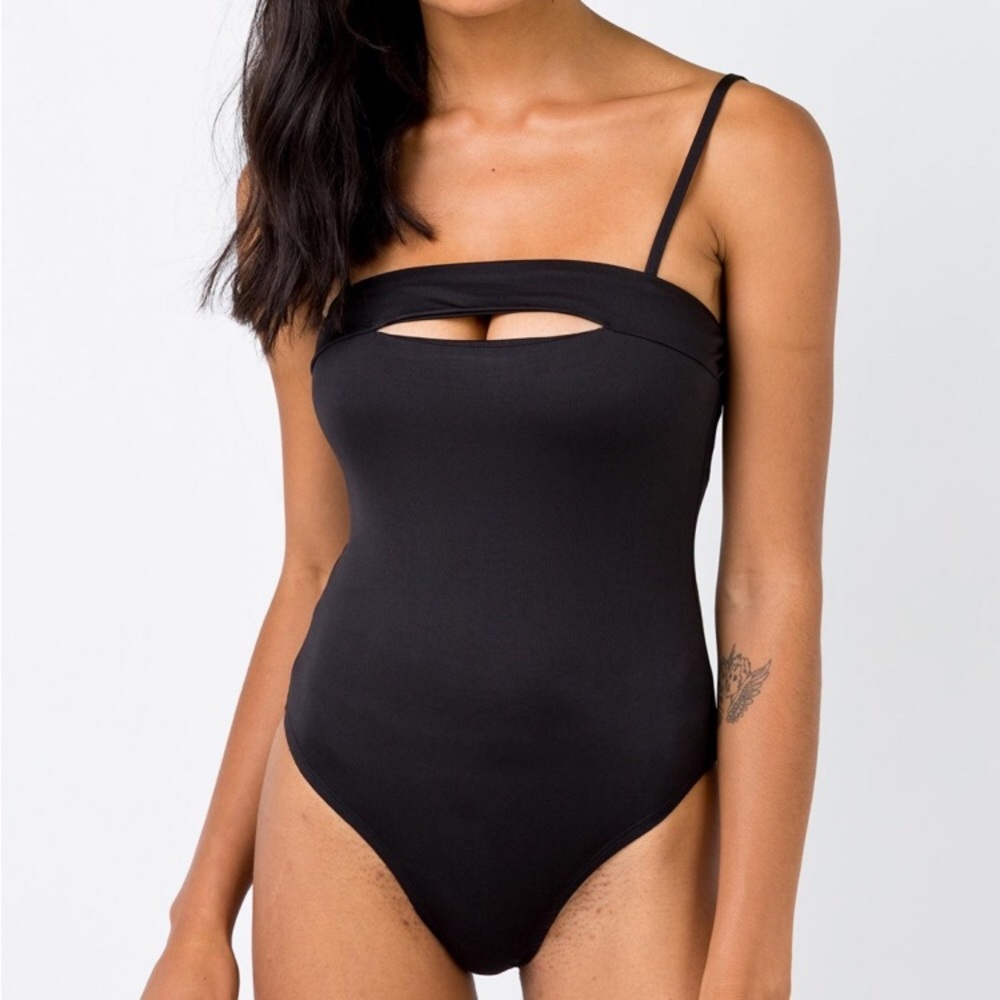 Princess Polly cutout bodysuit (beige)